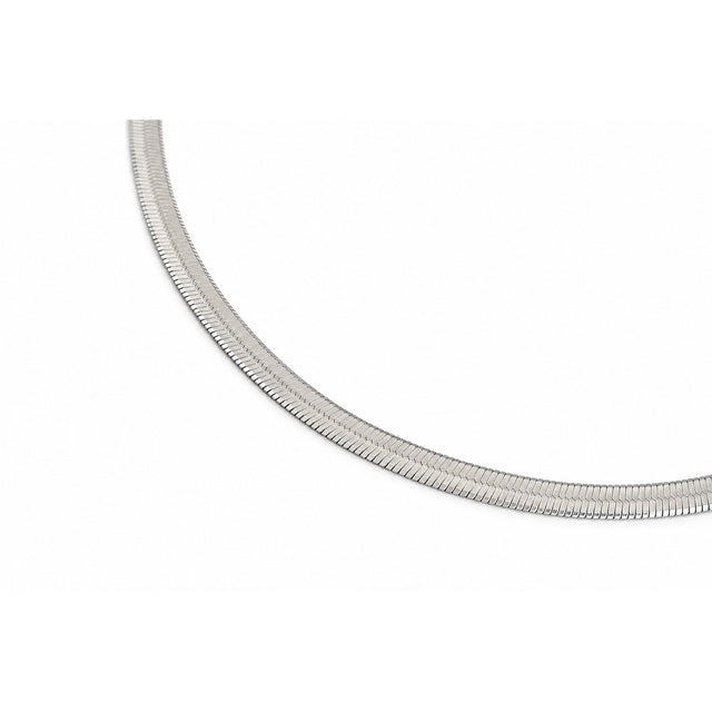 Close-up of the Sleek Snake Chain Anklet