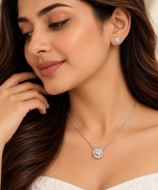 Model wearing Pearl Radiance Jewellery Set